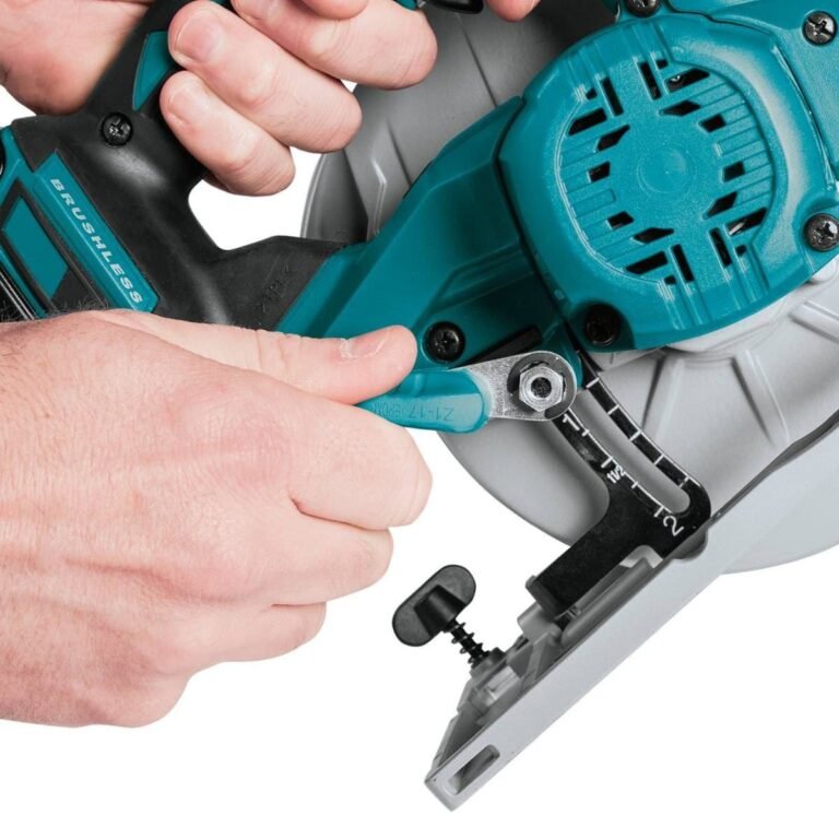 Makita XSH03Z 18V LXT Brushless Cordless 6-1/2″ Circular Saw, Tool Only