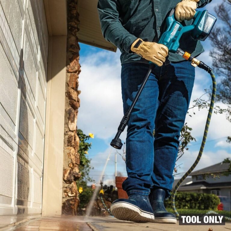 Makita XWH02Z 18V LXT Cordless 320 PSI 0.7 GPM Power Cleaner, Tool Only