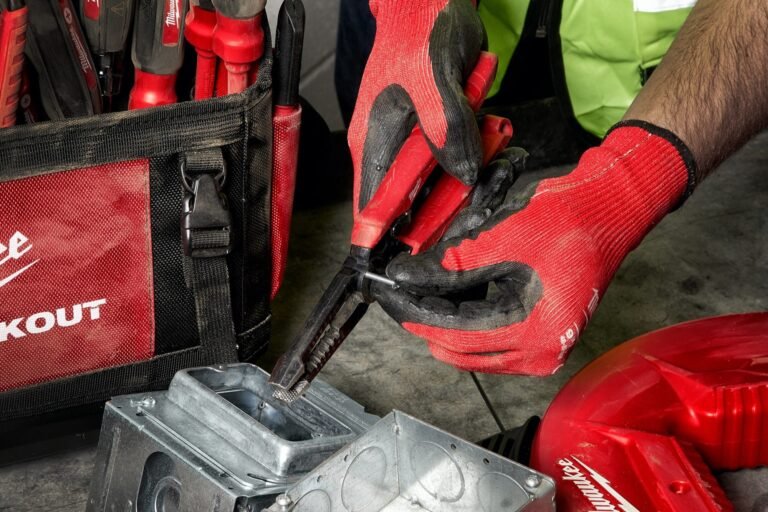 Milwaukee 48-22-3078 7IN1 High-Leverage Combination Pliers