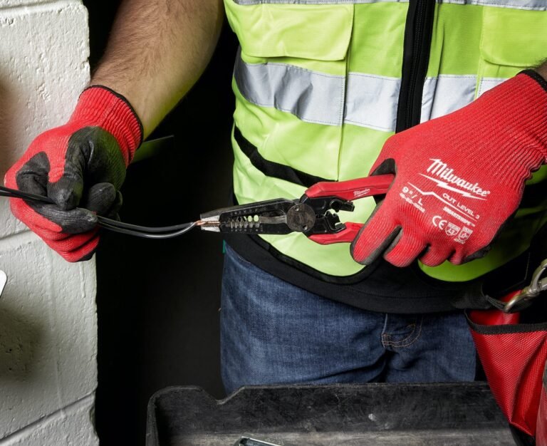 Milwaukee 48-22-3078 7IN1 High-Leverage Combination Pliers