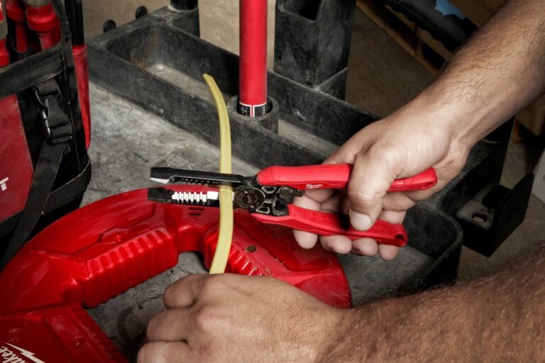 Milwaukee 48-22-3078 7IN1 High-Leverage Combination Pliers