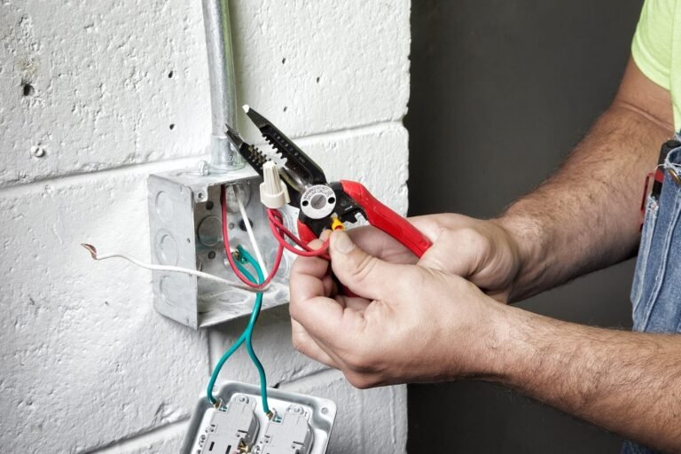 Milwaukee 48-22-3078 7IN1 High-Leverage Combination Pliers