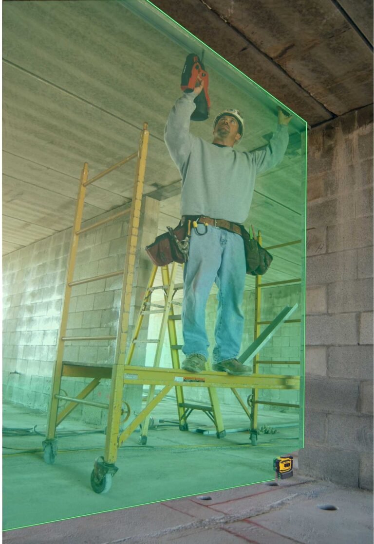 Stabila 03185 LAX 300 Green Laser Level Set