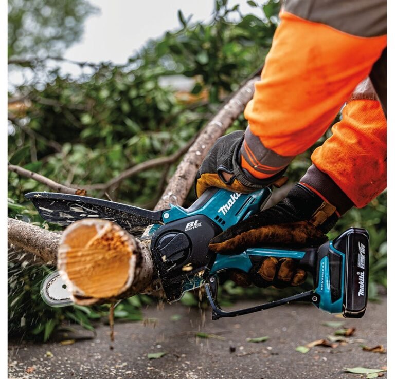 Makita XCU14Z 18V LXT Lithium-Ion Brushless Cordless 6″ Pruning Saw, Tool Only