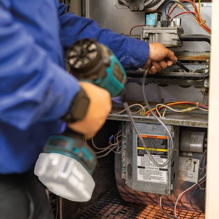 Makita XSA01Z 18V LXT Brushless Cordless High Speed Blower/Inflator, Tool Only